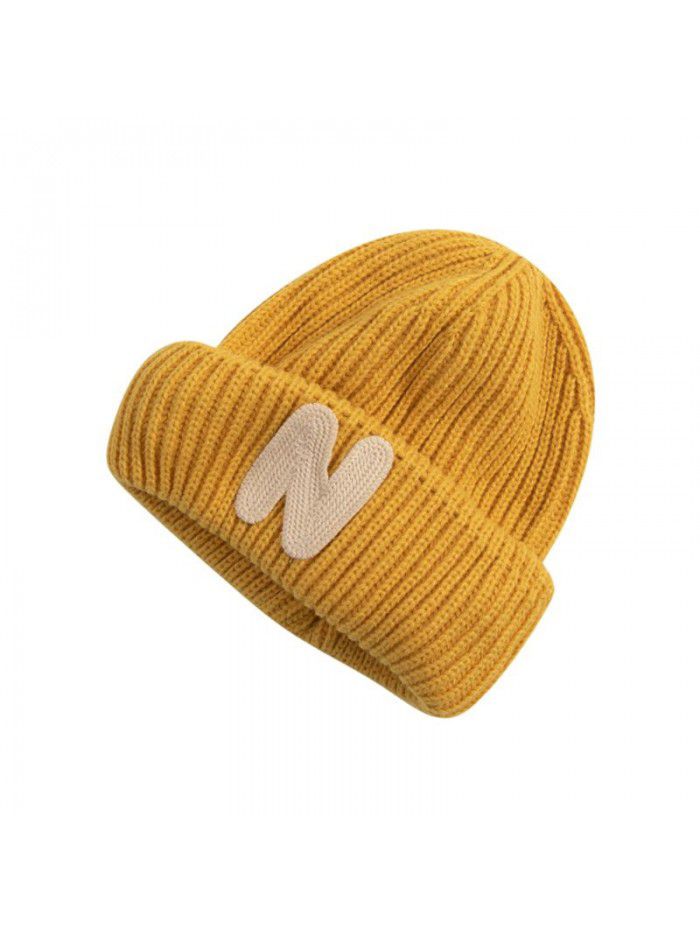 Children's hat Korean version of autumn/Winter N letter patch cloth knitted hat for boys and girls cute warm woolen hat