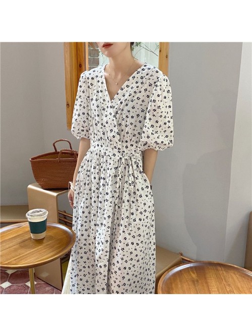 European station  summer new style foreign style l...