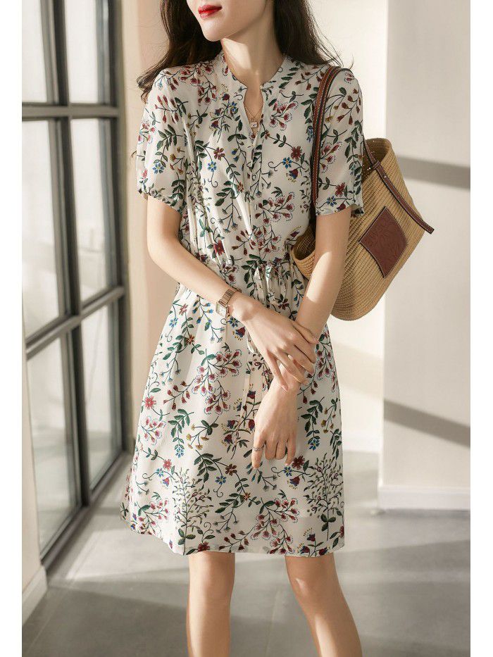 Cool in spring and summer, plant print drawstring shows thin, lace up imitates silkworm, short sleeve and medium length dress 