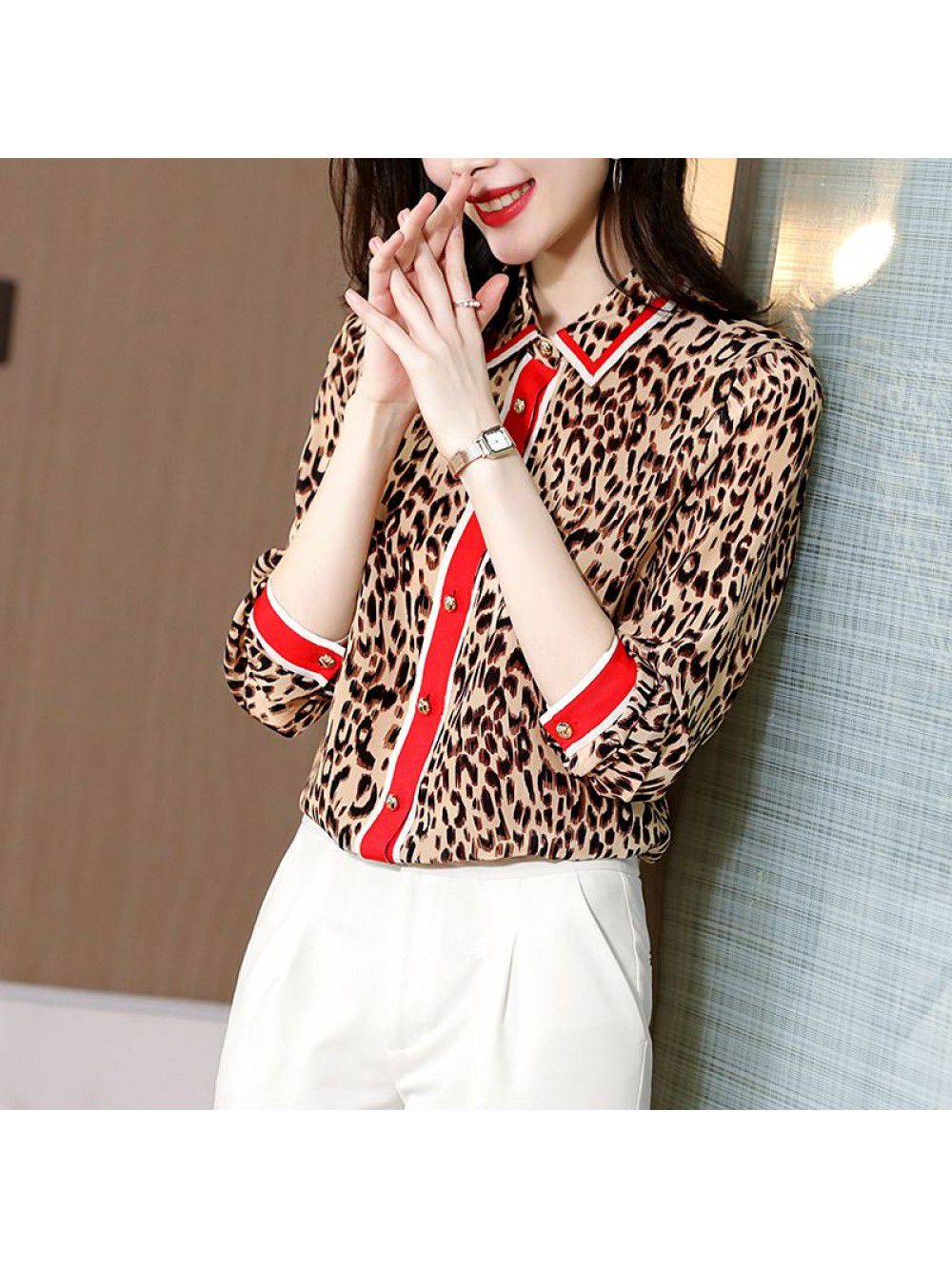 The new leopard print mulberry silk shirt in spring