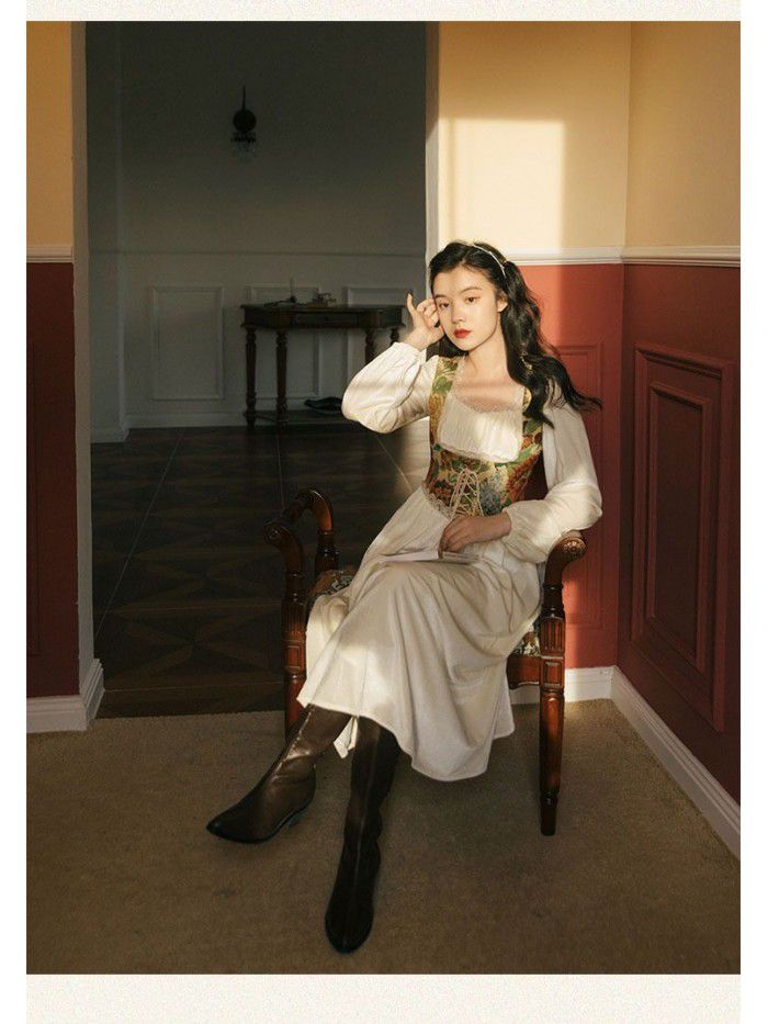 New Real Time Retro Oil Painting Embroidery Spliced Lace up Velvet Dress 