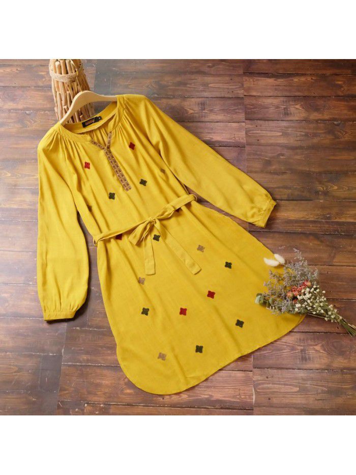 Retro Art Long sleeved Women's Dress Bohemian Small V-neck Embroidered Waist Dress 