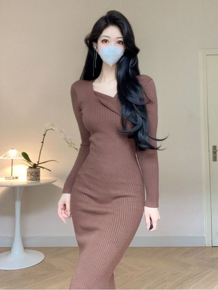 Autumn and Winter Cored Yarn Knitted Long Sleeve Dress V-neck Slim Fit Black Mid length Split Wrap Hip Skirt 