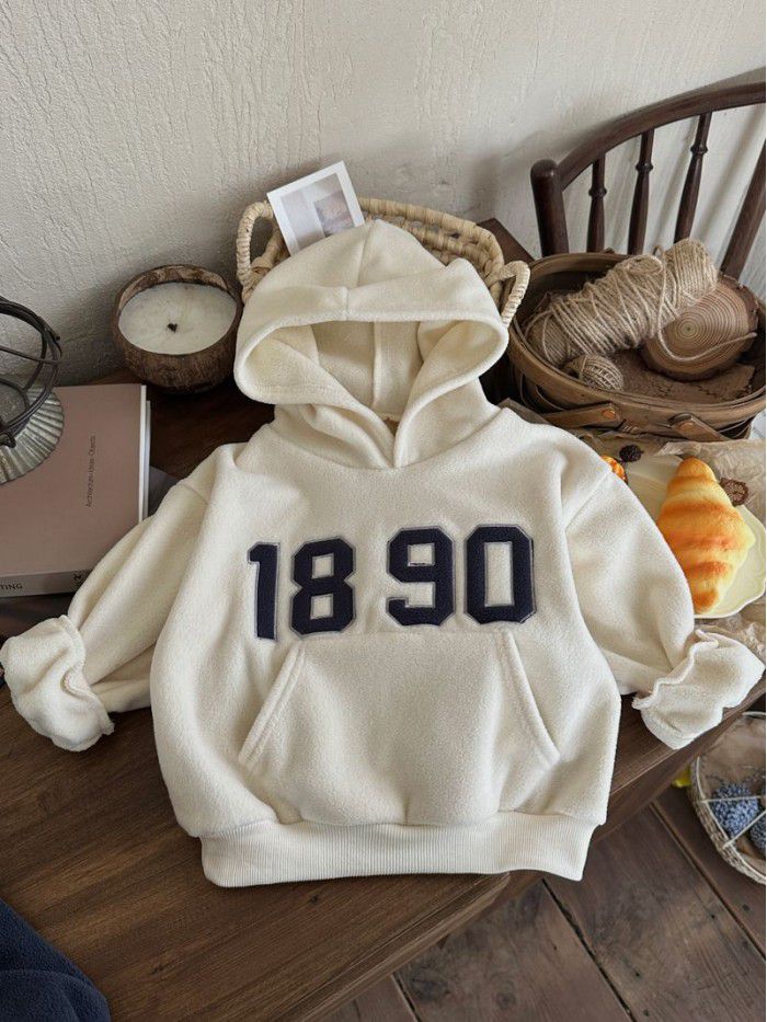 Autumn and winter plush children's hoodie casual and westernized Korean version sports long sleeved sweater paired with children's top 