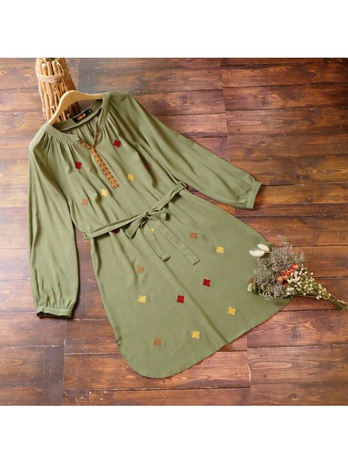 Retro Art Long sleeved Women's Dress Bohemian Small V-neck Embroidered Waist Dress 